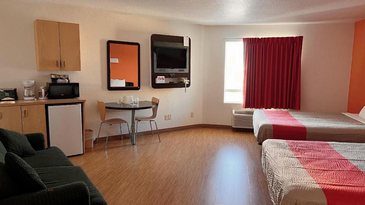 Motel 6-Regina, Sk Екстериор снимка