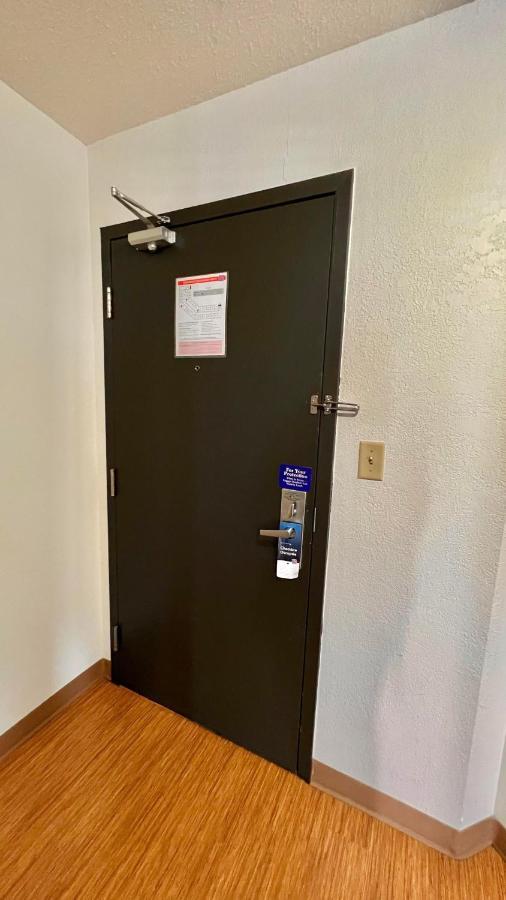 Motel 6-Regina, Sk Екстериор снимка