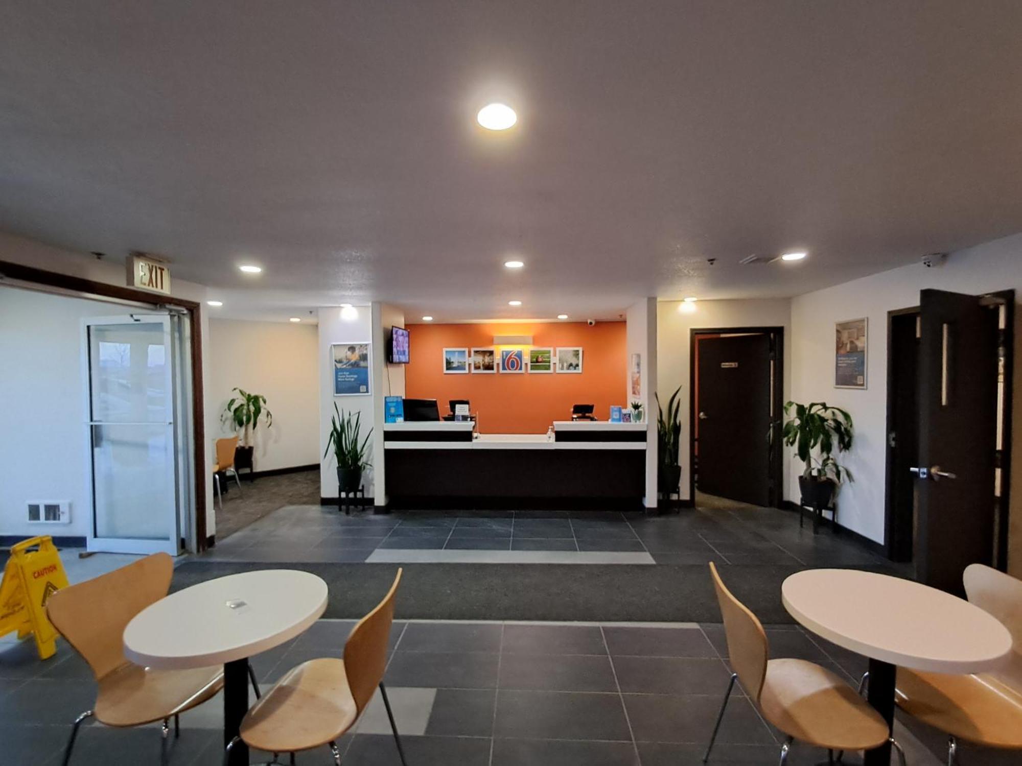 Motel 6-Regina, Sk Екстериор снимка
